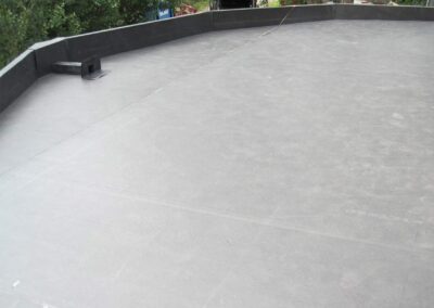 Lapostető vízszigetelés EPDM gumilemezzel tetőn