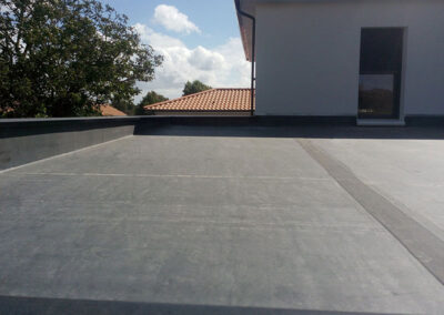 Lapostető vízszigetelés EPDM gumilemezzel tetőn